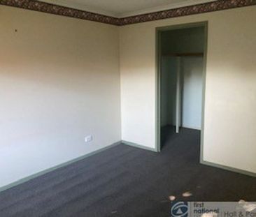 Clean and Tidy 3 bedroom ( 6 MONTH LEASE) - Photo 4
