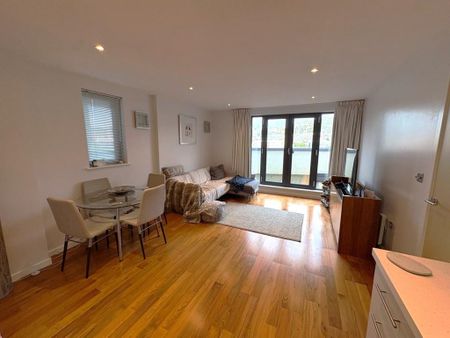 2 bedroom apartment to rent - Photo 2