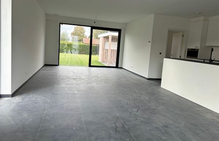 Nieuwbouwwoning 3 slaapkamers op een Z-W perceel van ca 4 are - Photo 5