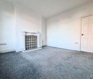 2 bedroom House To Let - Photo 3