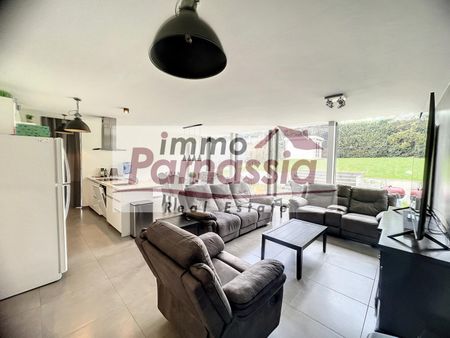 Volledig gerenoveerde villa in een residentiële wijk - Foto 2