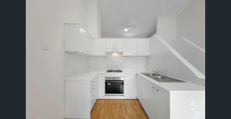 One-Bedroom Apartment in the Heart of Darlington - Photo 2