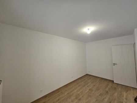 Location Appartement 3 pièces 74m² CHAMBERY 73000 - Photo 3