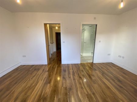 Cotford St Luke, Taunton - Photo 4