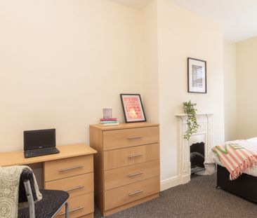 45 Headingley Avenue, Headingley, Leeds, LS6 3ER - Photo 6