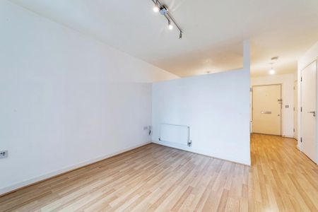 1 bedroom flat to rent - Photo 2
