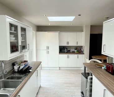 North Place Room 5 - Photo 3