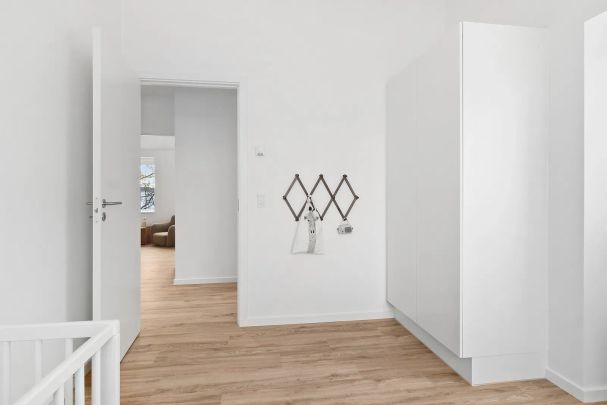 Moderne rækkehus med lys og funktionel indretning i Gistrup - Photo 1