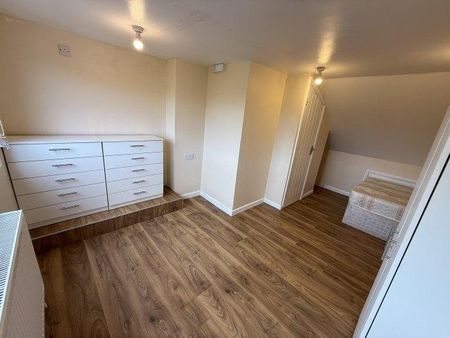 6 bedroom flat to rent - Photo 4