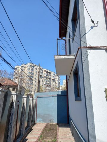 Mihai Bravu, casa spatioasa, 7 camere. - Photo 3