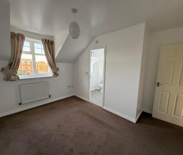 4 bedroom townhouse to rent - Photo 6