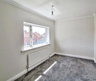 2 bedroom semi-detached house to rent - Photo 5