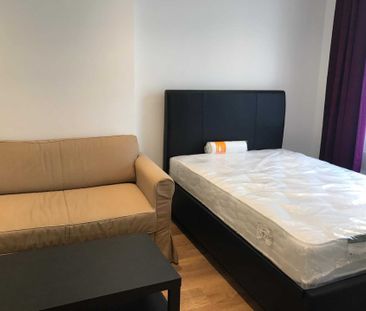 Price £1,650 pcm - Available 18/12/2025 - Furnished - Photo 4