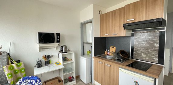 Location Appartement 1 pièce 27m² - Photo 2