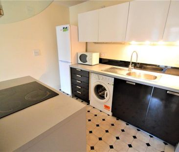 1 bedroom flat to rent - Photo 6