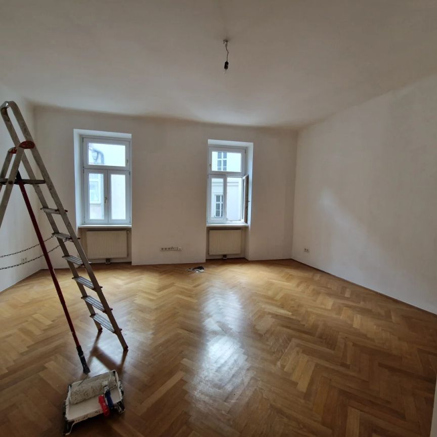 1,5 Zimmer-Altbauwohnung im Innenhof, direkt im schönen Servitenviertel - Photo 1