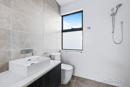 2/35 Alfreda Avenue, Rosanna - Photo 5