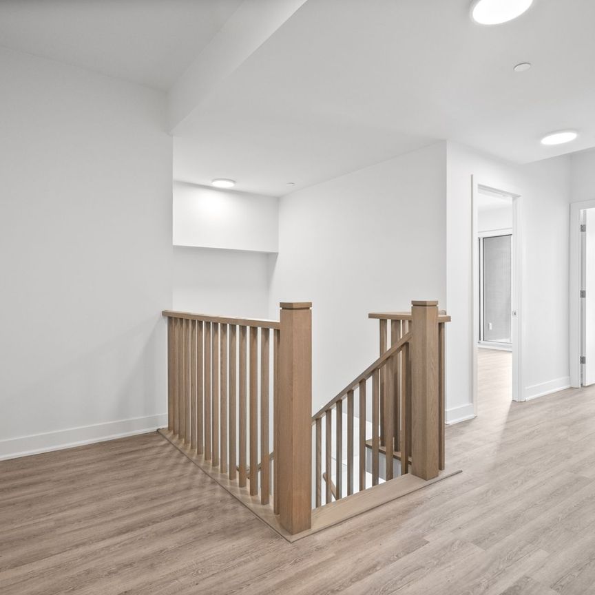 For Lease - 200 Deerfield Road Unit# 110, Newmarket, Ontario - Photo 1