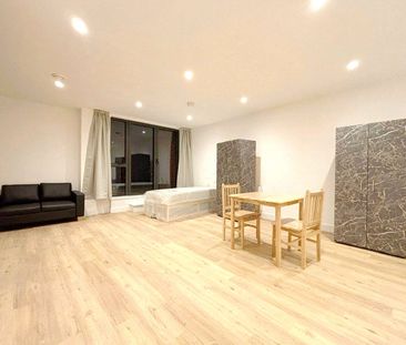 Farnborough Road, Farnborough, Surrey, GU14 - Photo 4