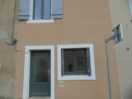 Location Maison 3 pièces 70m² ST PAUL DE VARAX 01240 - Photo 5