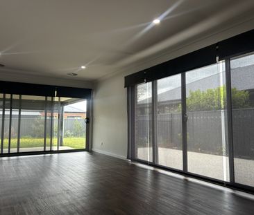 22 Dibbler Street, Thurgoona NSW 2640 - House For Rent | Domain - Photo 4