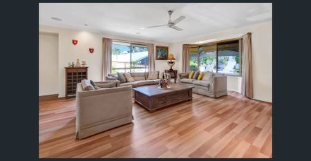Central & convenient "Sun Valley Park"/"Benowa Hills" location .. - Photo 5
