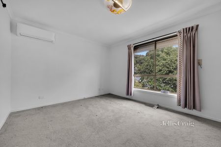 60 Lakeview Avenue, Rowville - Photo 4