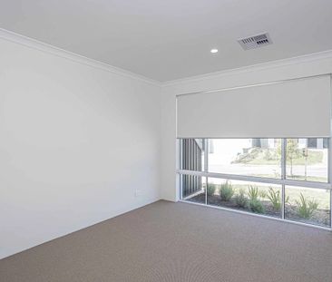 Stunning 4-Bedroom Rental House in Yanchep - Modern Design and Tran... - Photo 5