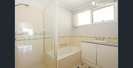 **REGISTER TO INSPECT VIA REALESTATE.COM.AU LINK & PHOTO ID MUST BE PROVIDED AT ENTRY, WHEN VIEWING ALL RENTAL PROPERTIES WITH BARRY PLANT FRANKSTON* - Photo 4