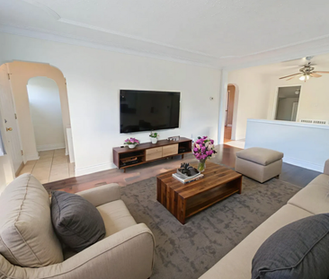 Spacious 3 Bedroom House in St. Catharines - Photo 5