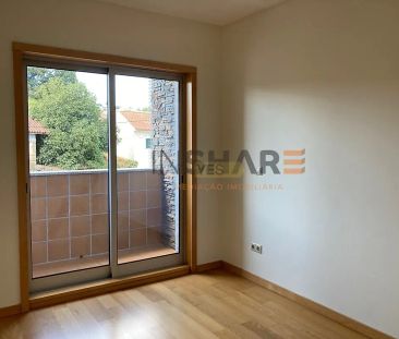 Apartment T3 in Nogueiró e Tenões, Braga - Photo 4