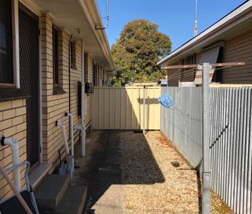 1/19 Jarrah Street - Photo 1