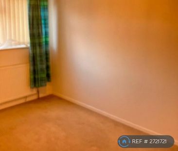 2 bedroom maisonette to rent - Photo 3