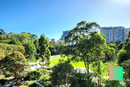 Designer apartment 'Platinum' in the heart of Macquarie Park - Resort Lifestyle!! - Photo 4