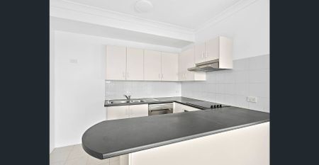 Spacious apartment in modern complex - Photo 5