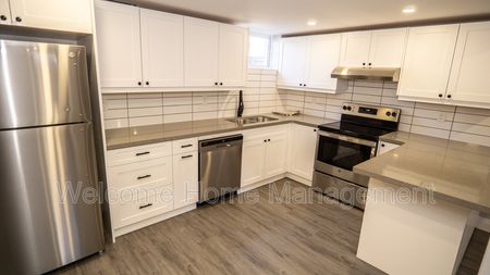 $1,995 / 3 br / 1.5 ba / 1400 sqft - Photo 4