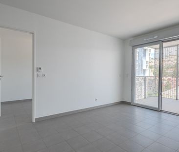 location Appartement F3 DE 61.95m² À NICE - Photo 6