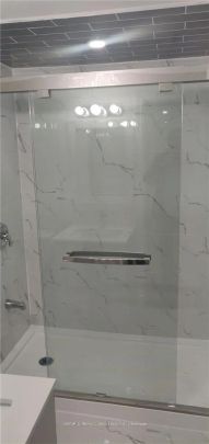 Detached Home For Lease | W9238503 - Photo 1