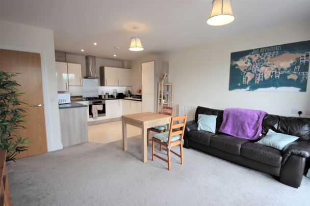 Hagden Lane, Watford - Photo 1