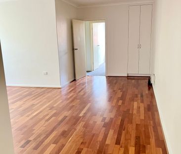 Two Bedroom Apartment in Prime Brunswick West Location - Photo 6