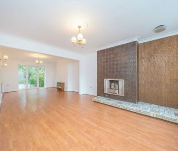 Ullswater Crescent, SW15, London - Photo 4