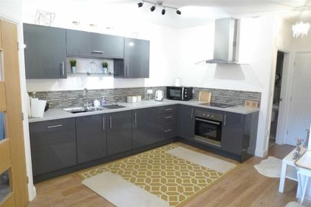 1 bedroom apartment to rent - Photo 4