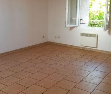 Appartement T2 de 56m² - Dernier étage - Lorgues, - Photo 2