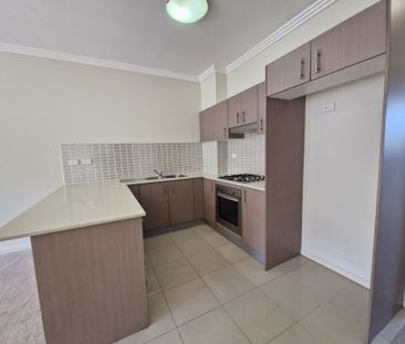 21/8-10, Howard Avenue, Northmead - Photo 1