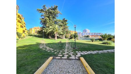 Estoril - T3. Condomínio privado. piscina, ténis, sauna. Vista mar - Photo 2