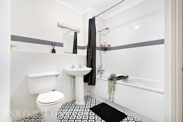 Melbourne Road - Photo 1