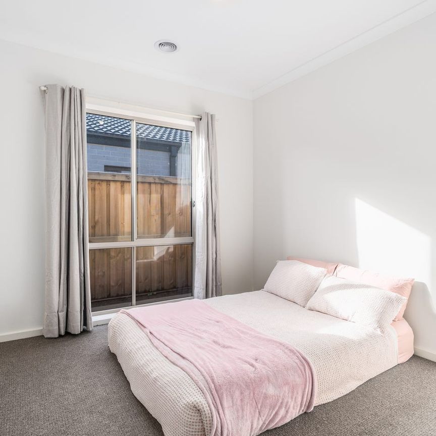 Low Maintenance Modern Living - Photo 1