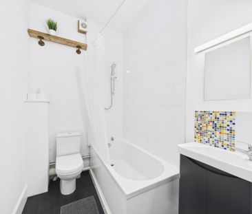 Studio to rent - Photo 5