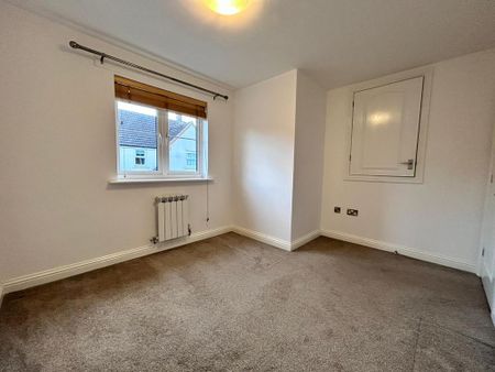 3 bedroom detached house to rent - Photo 3