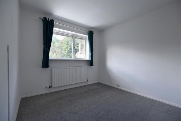 4 bedroom semi-detached house to rent - Photo 1